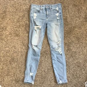 American Eagle Light wash Dream Jean